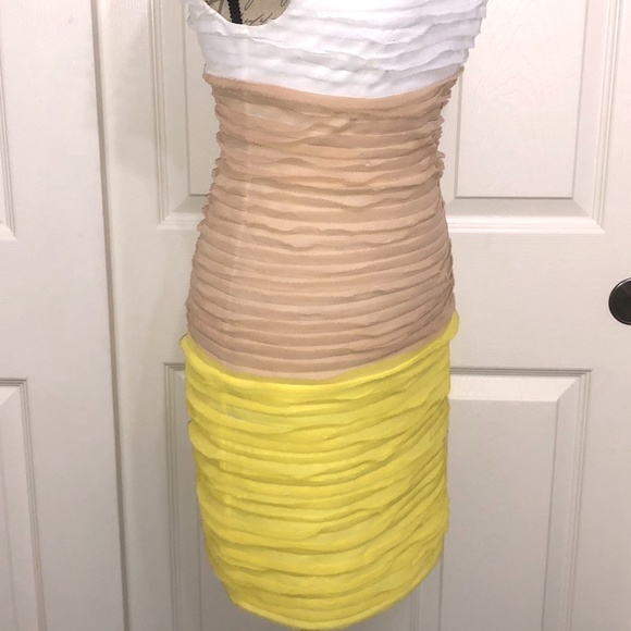 BEBE Peyton Striped Tri-Color DRESS - Picture 3 of 7